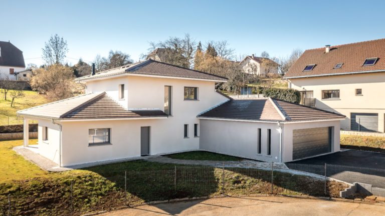 Villa moderne SASU BALCI avec double garage